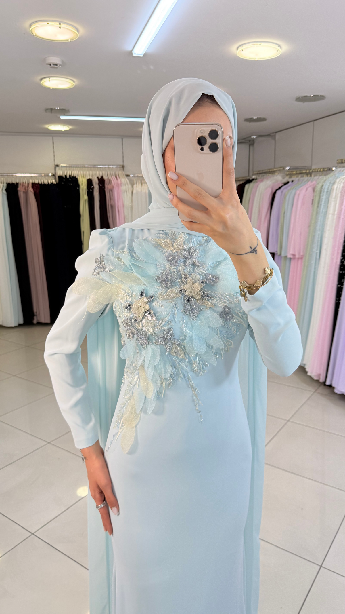 LAVINA 0020