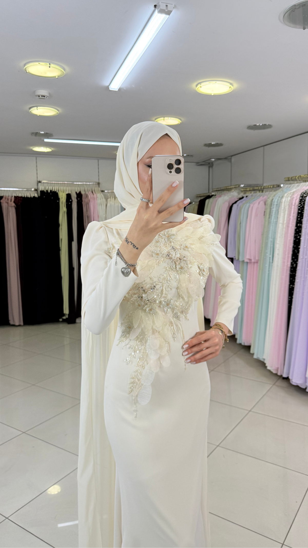 LAVINA 0020